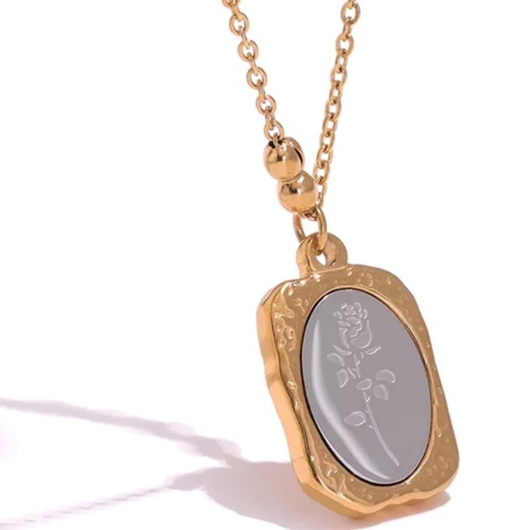 18K Gold Plated Rose Pendant Necklace - Picture 3 of 13